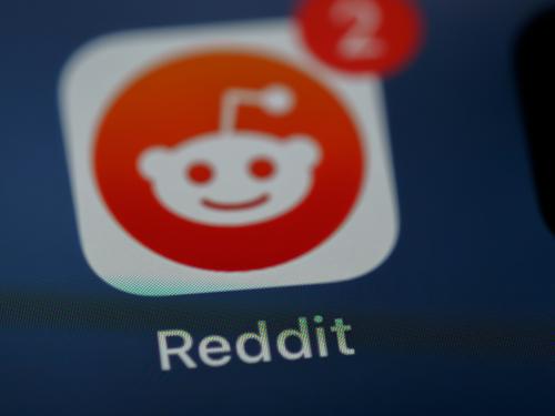 Reddit logo on a smartphone. Source: Unsplash