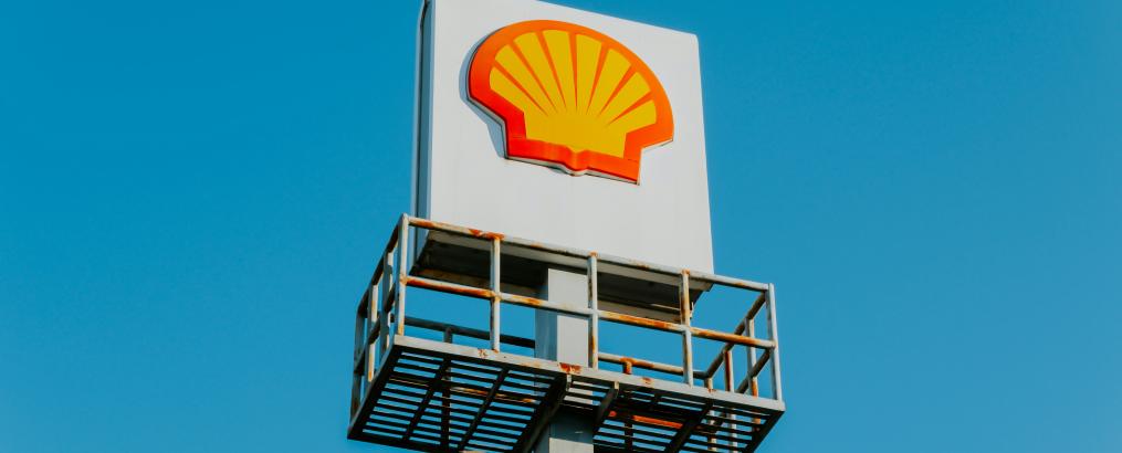 A shell sign. Photo by Jethro Carullo on Unsplash